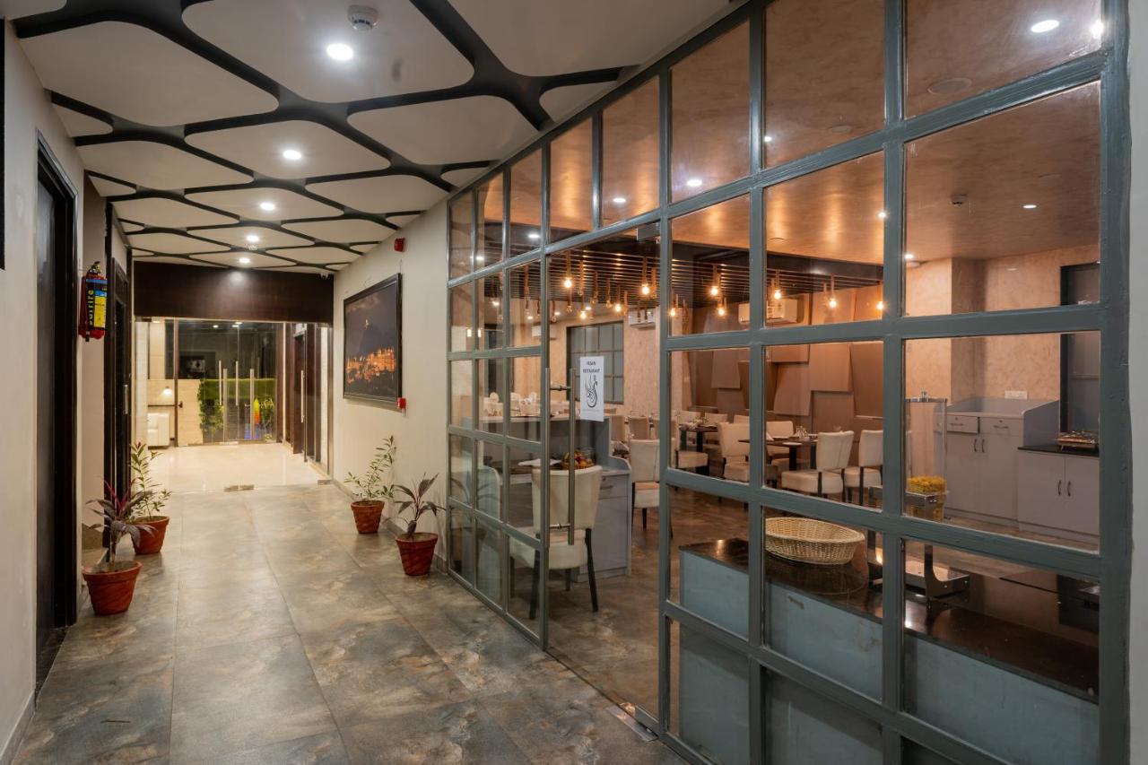 Hotel Siddhartha Inn Udaipur Exteriör bild