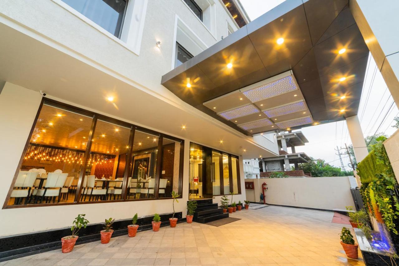 Hotel Siddhartha Inn Udaipur Exteriör bild