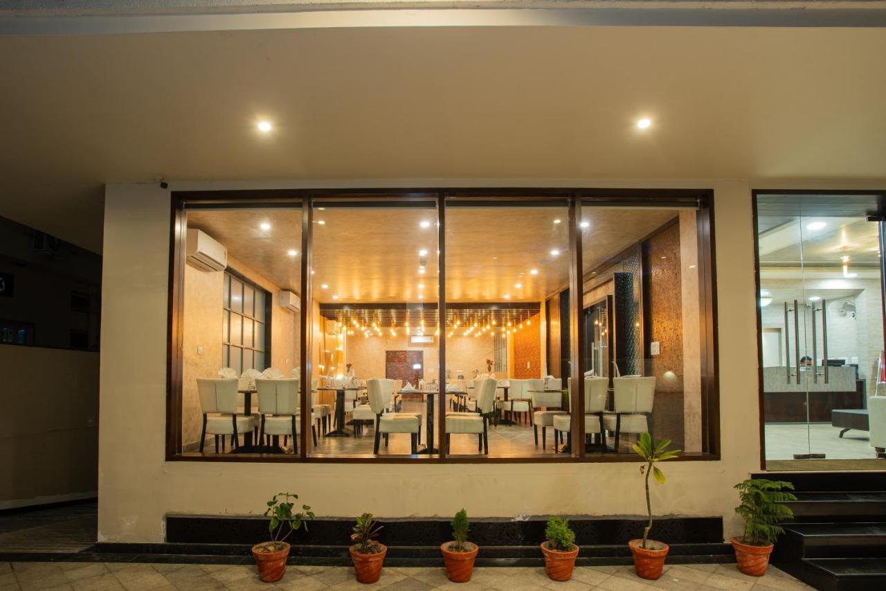 Hotel Siddhartha Inn Udaipur Exteriör bild