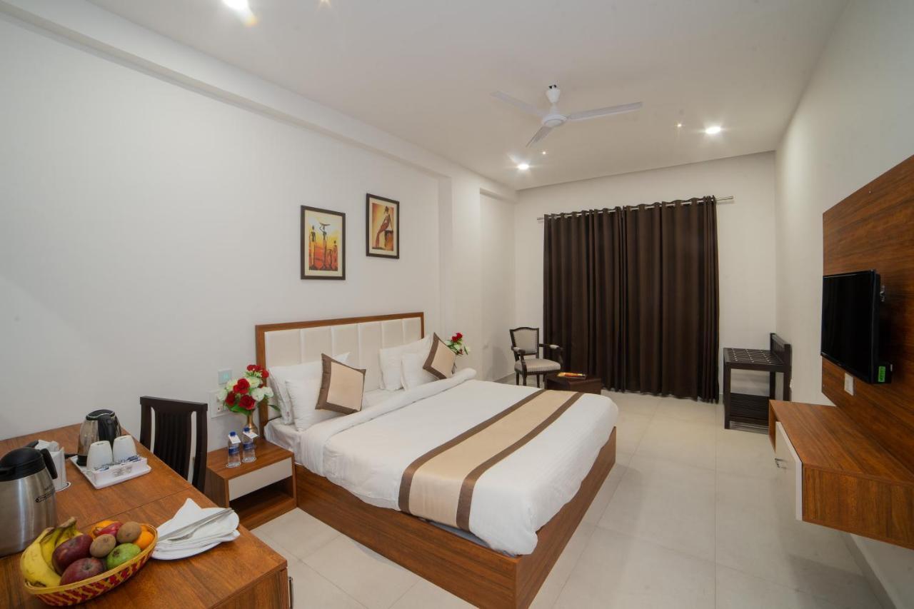 Hotel Siddhartha Inn Udaipur Exteriör bild